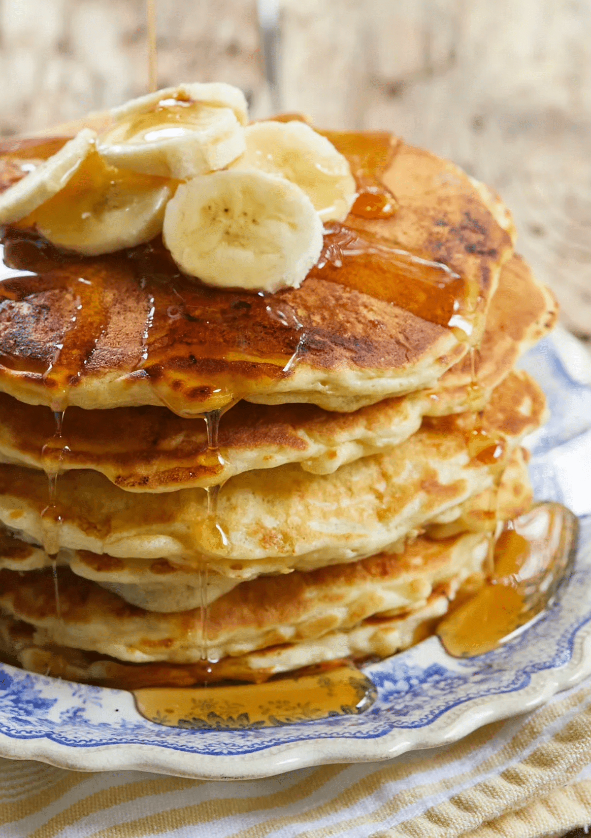 Sweet And Healthy Banana Oatmeal Pancakes
